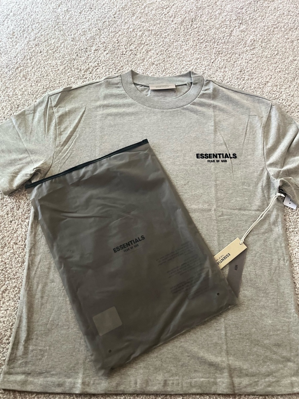 ESSENTIALS fear of god Men's Dark oatmeal size (M) new